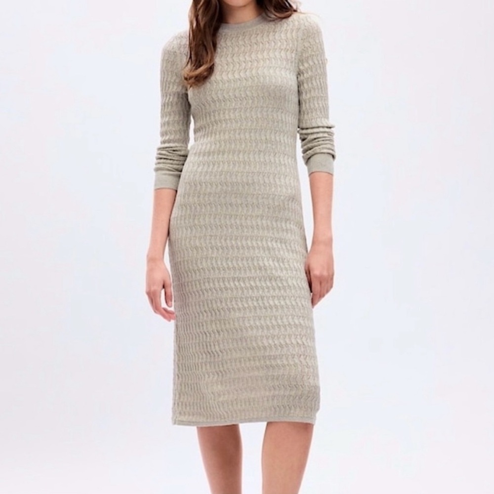 NWT GAP Textured Gray w silver Metallic Midi Sweater
Dress Medium